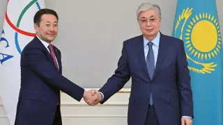 Президент Токаев принял исполнительного директора секретариата СВМДА