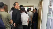 Мигранты пожаловались на большую очередь на дактилоскопию в Алматы