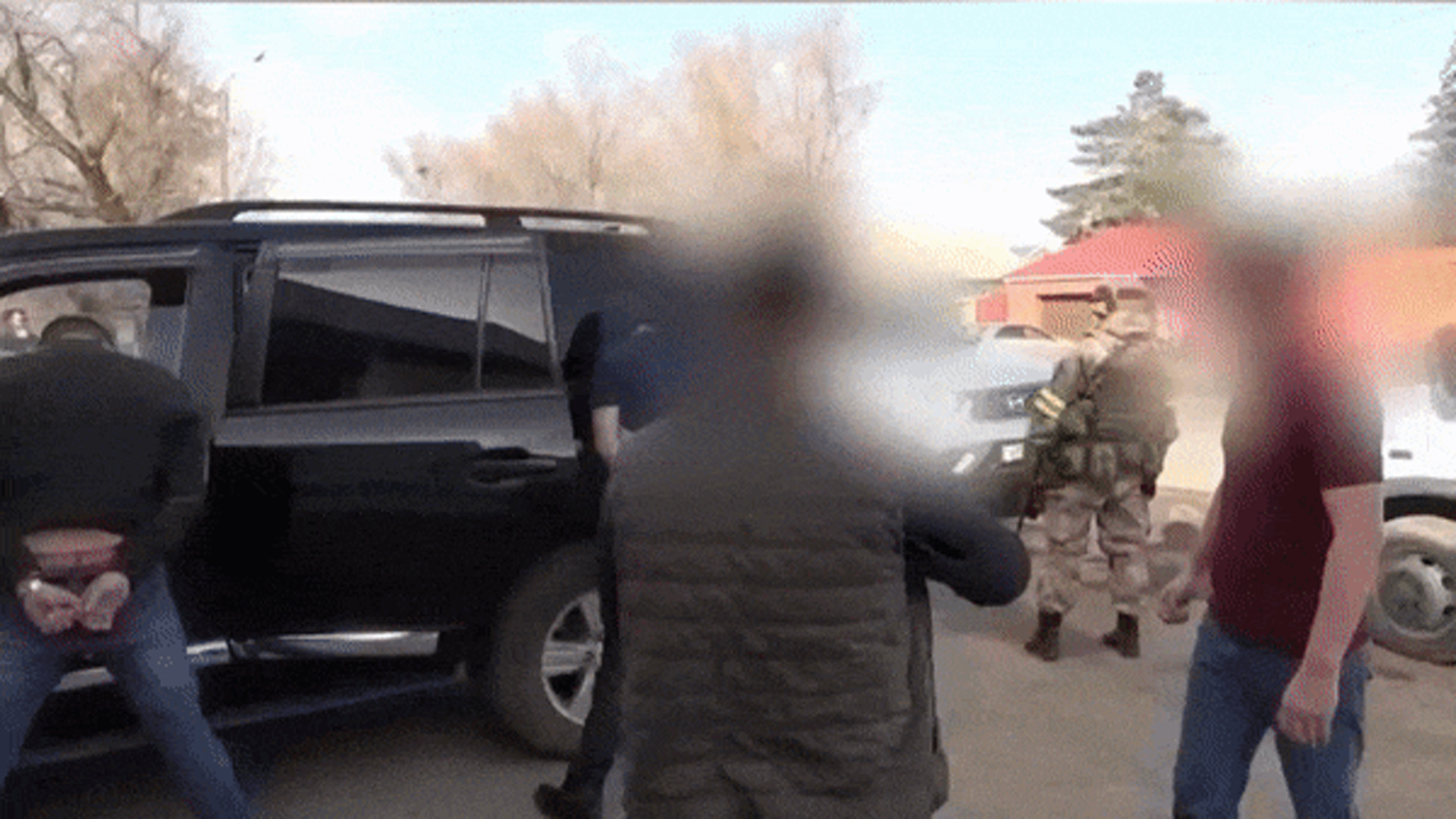 Казахская полиция задерживает бизнесмена