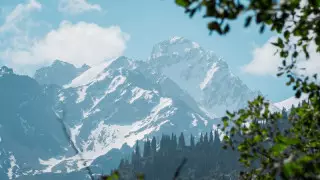 Туристов предостерегли от походов в горы близ Алматы