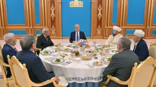 Токаев дал ауызашар для постящихся в месяц Рамазан