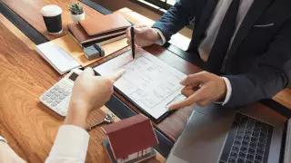 В КФУ прокомментировали ситуацию с распределением жилья в Шымкенте