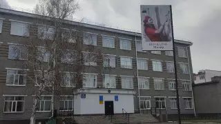 Сотрудники столовой, где отравились рудненские студенты, были заражены стафилококком