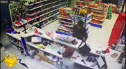Вооруженное ограбление АЗС и задержание в Талдыкоргане попало на видео