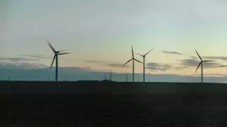 Гроза и ветер ожидаются на большей части Казахстана