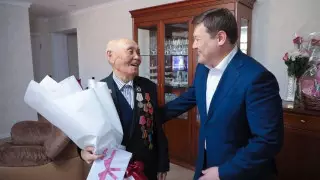 Аманатовцы во всех регионах поздравили ветеранов ВОВ