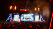 Фанатка родила на концерте группы Metallica в Бразилии