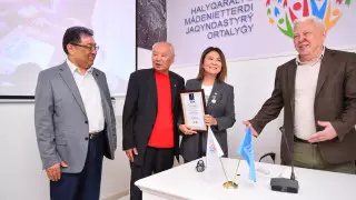 Новый бестселлер и престижная премия Даны Орманбаевой