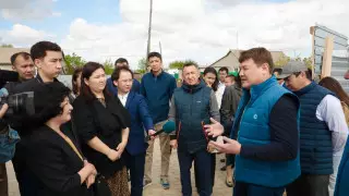 Amanat: встречи с общественностью проводятся на западе страны