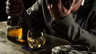 Ученые нашли новый способ лечения людей от алкоголизма