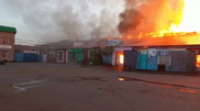 В Щучинске загорелся рынок. Один человек погиб