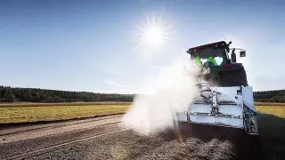 Поглощающие углерод дороги научились строить в Норвегии