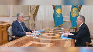 Токаеву рассказали о борьбе с финпирамидами и выводом капитала из Казахстана
