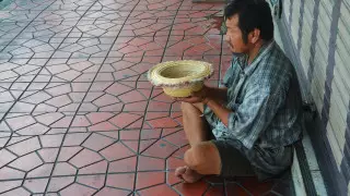 Названы 15 страхов бедных людей