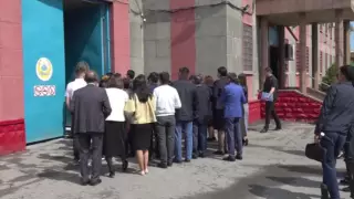 Чиновникам Алматы показали, что их ждет из-за взятки