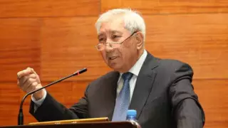 Президент Токаев поздравил Мырзатая Жолдасбекова с 85-летием