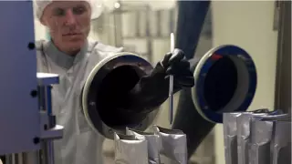 Россия ограничила экспорт ключевого газа для производства полупроводников