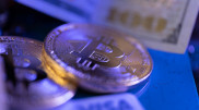 Цена биткоина упала ниже 30 тысяч долларов