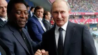 Пеле написал открытое письмо Путину: "Остановите этот конфликт!"
