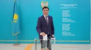 Аким Нур-Султана отдал свой голос на референдуме