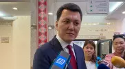 Ерлан Карин вместе с семьей проголосовал на референдуме