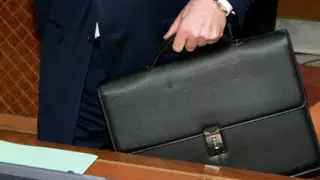 В Актобе депутат попался пьяным за рулем, отсидел 15 суток и сложил полномочия