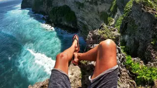 Популярного российского тревел-блогера избили и ограбили в Актобе