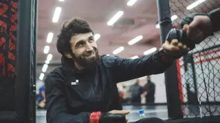 Известный российский боец UFC завершил карьеру