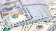 Курс доллара поднялся выше 442 тенге