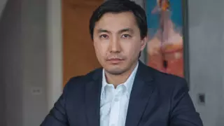 Депутату Кайрату Кудайбергену вновь продлили арест