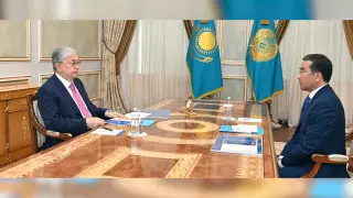 Президент Токаев принял акима области Абай Нурлана Уранхаева