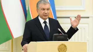 Мирзиеев решил не менять статьи конституции о суверенитете Каракалпакстана