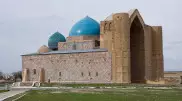 Мавзолей Яссави может оказаться под угрозой разрушения