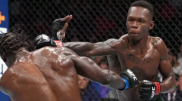 Исраэль Адесанья одержал победу в главном бою турнира UFC 276