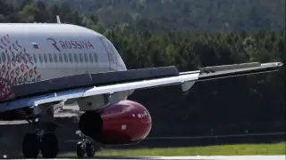 Вылетевший из Москвы в Актау самолет вернули в аэропорт после часа полета