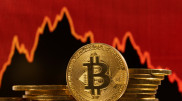 Цена биткоина продолжает падать ниже 20 тысяч долларов