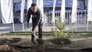 Марин Чилич внес вклад в озеленение Астаны