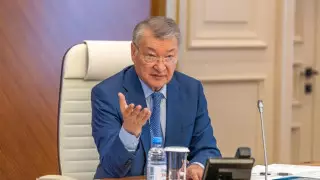 Аким ВКО Даниал Ахметов назвал размер своей зарплаты