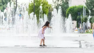 Дожди и 45-градусную жару прогнозируют в Казахстане