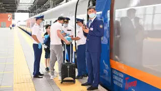 Пассажирские поезда перевезли свыше 6 миллионов пассажиров с начала года