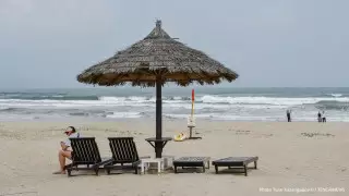 Как правильно спасаться от жары, порекомендовали врач и спасатель