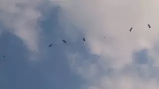 "Пойыз ба?" Әуеде ұшқан нысандар не екені анықталды