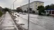 Проливные дожди затопили улицы Актау