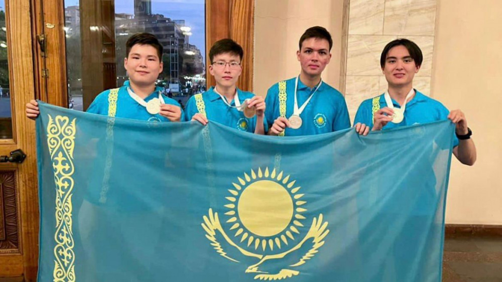 Казахстанские школьники завоевали на международных олимпиадах 23 медали