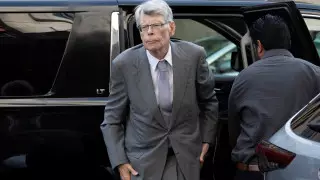 Стивен Кинг дал показания в суде против своего же издательства