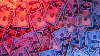 Курс доллара вырос еще на 1,5 тенге