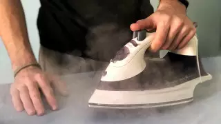 Пытки раскаленным утюгом: 5 полицейских признаны подозреваемыми