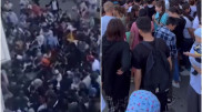 Давку из-за бесплатных бургеров сняли на видео в Жезказгане
