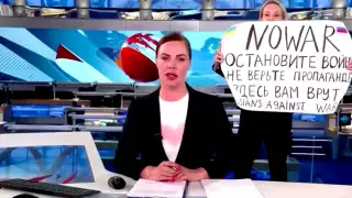 Экс-редактора "Первого канала" арестовали за "дискредитацию" российской армии