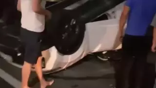 Устроил ДТП и сбежал: В Алматы ищут виновника аварии